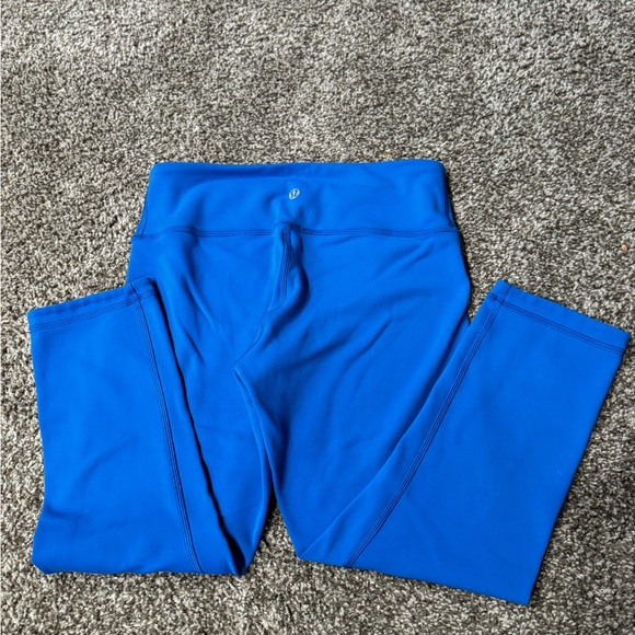 Lululemon cropped yoga pants, size 6 - Picture 3 of 13